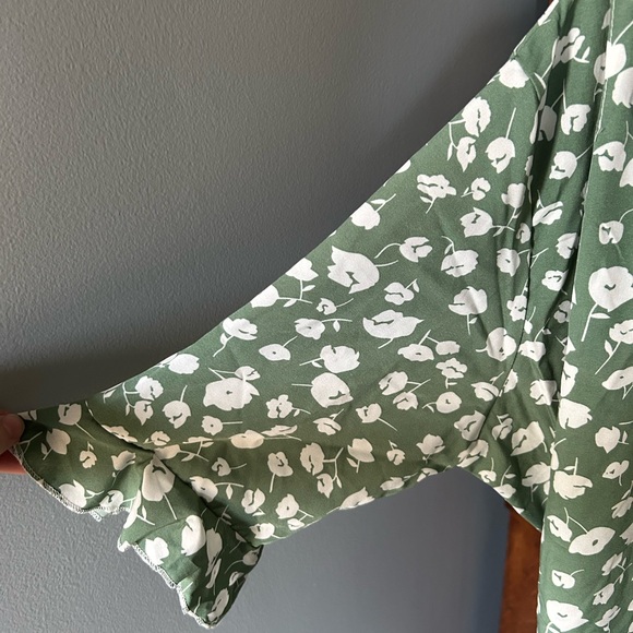 NWOT Lapentry Green Floral Wrap Dress - XL - Unlined - Picture 5 of 6